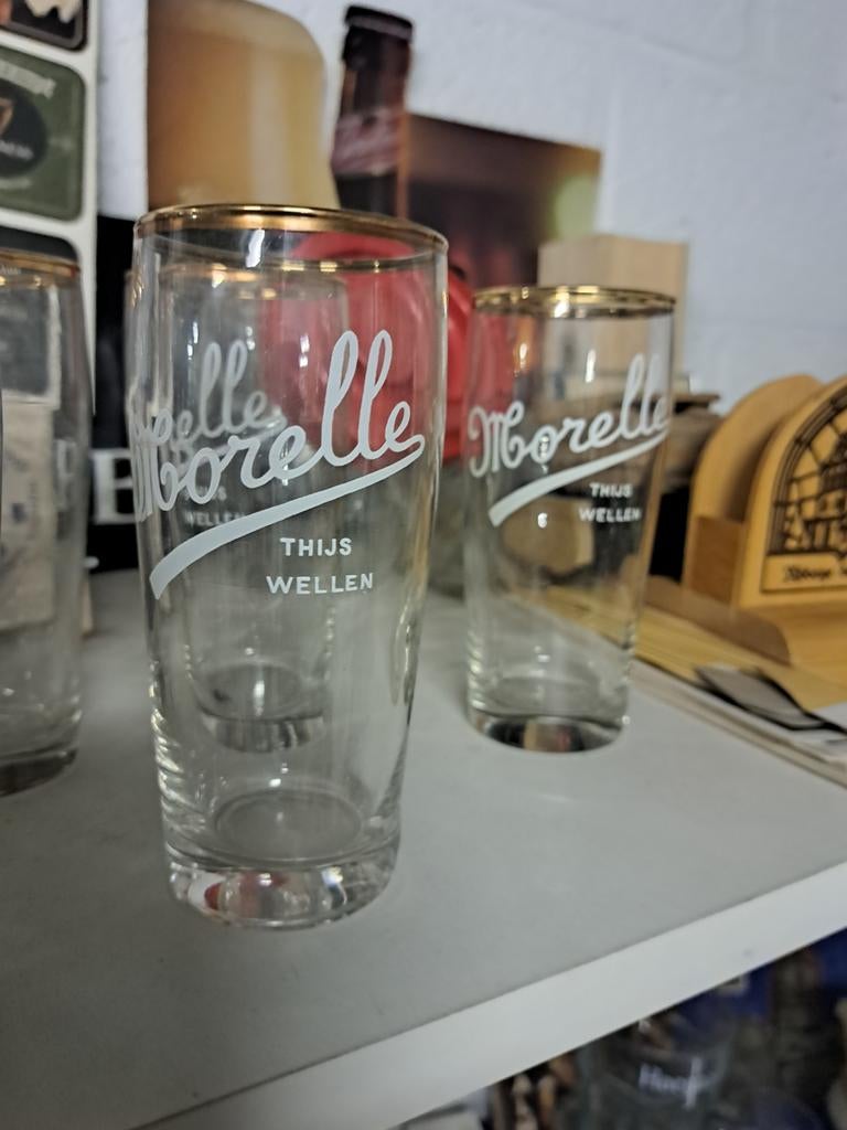 3, 6 of 9 glazen Morelle  Thijs wellen bier glazen, Verzamelen, Ophalen of Verzenden, Zo goed als nieuw, Bierglas