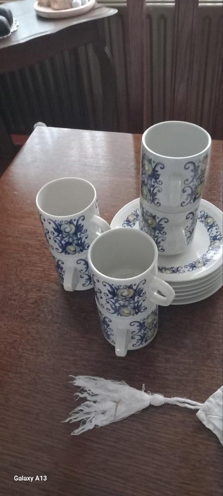 Koffie servies, Huis en Inrichting, Ophalen, Zo goed als nieuw, Overige stijlen, Kop(pen) en/of Schotel(s)