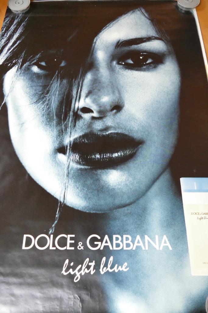 Poster Abri bushokje parfum Dior Chanel Azzaro Mc Gregor, Verzamelen, Rechthoekig Staand, Deurposter of groter, Ophalen of Verzenden