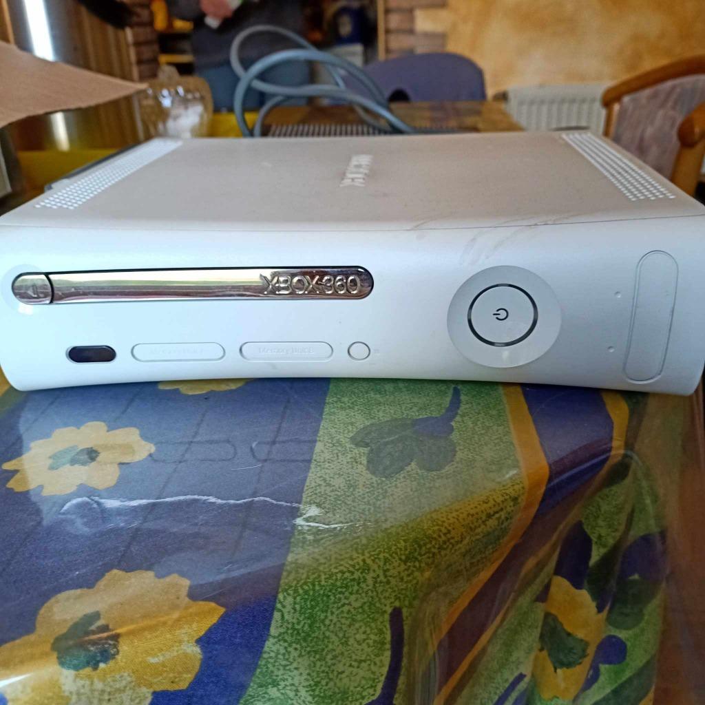 console X-Box 360 + 2 jeux, Ophalen, Gebruikt