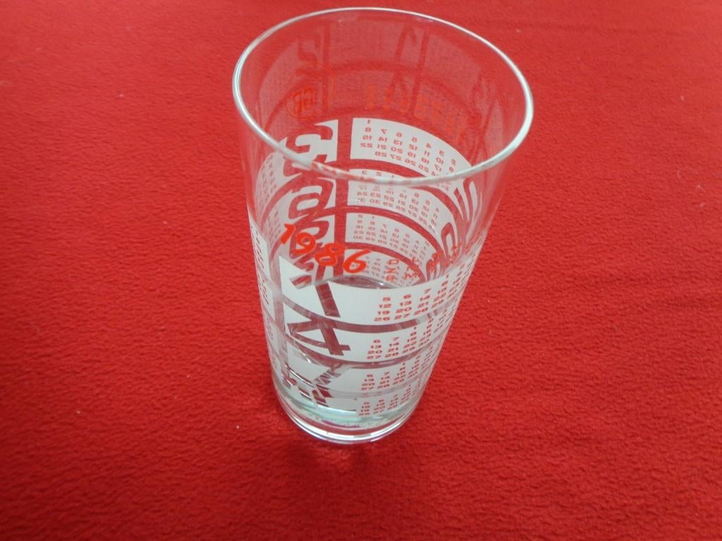 Verre DUROBOR: Calendrier 1986 . GB. Vintage, Envoi, Utilisé, Autres types