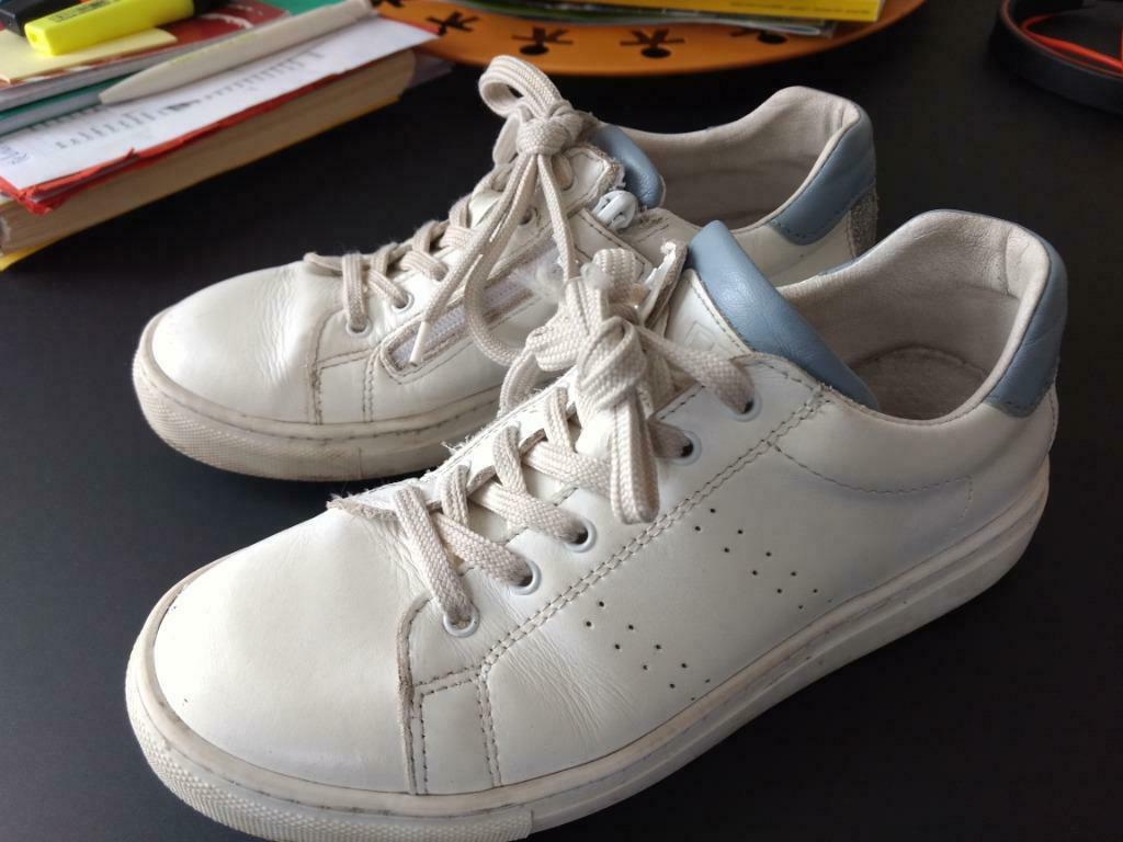 Witte sneakers maat 35, Kinderen en Baby's, Kinderkleding | Schoenen en Sokken, Gebruikt, Little David, Meisje, Schoenen
