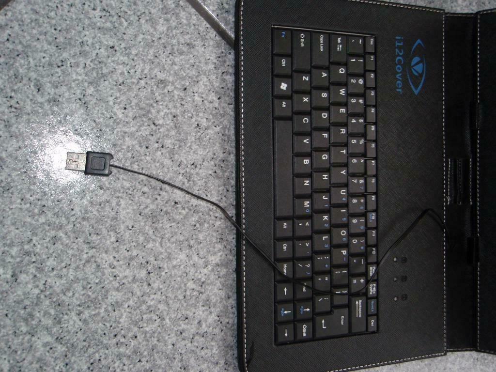 tablet cover met toetsenbord, I12, Ophalen of Verzenden, Zo goed als nieuw, Bescherming voor- en achterkant