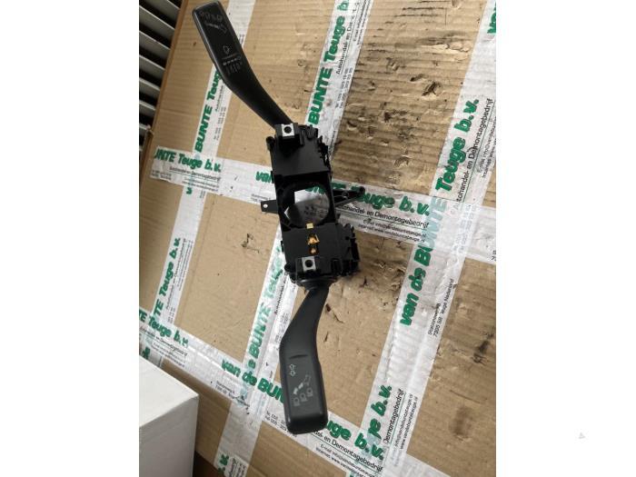 Commutateur combi colonne de direction d'un Volkswagen UP, Volkswagen, -, 3 mois de garantie, Utilisé