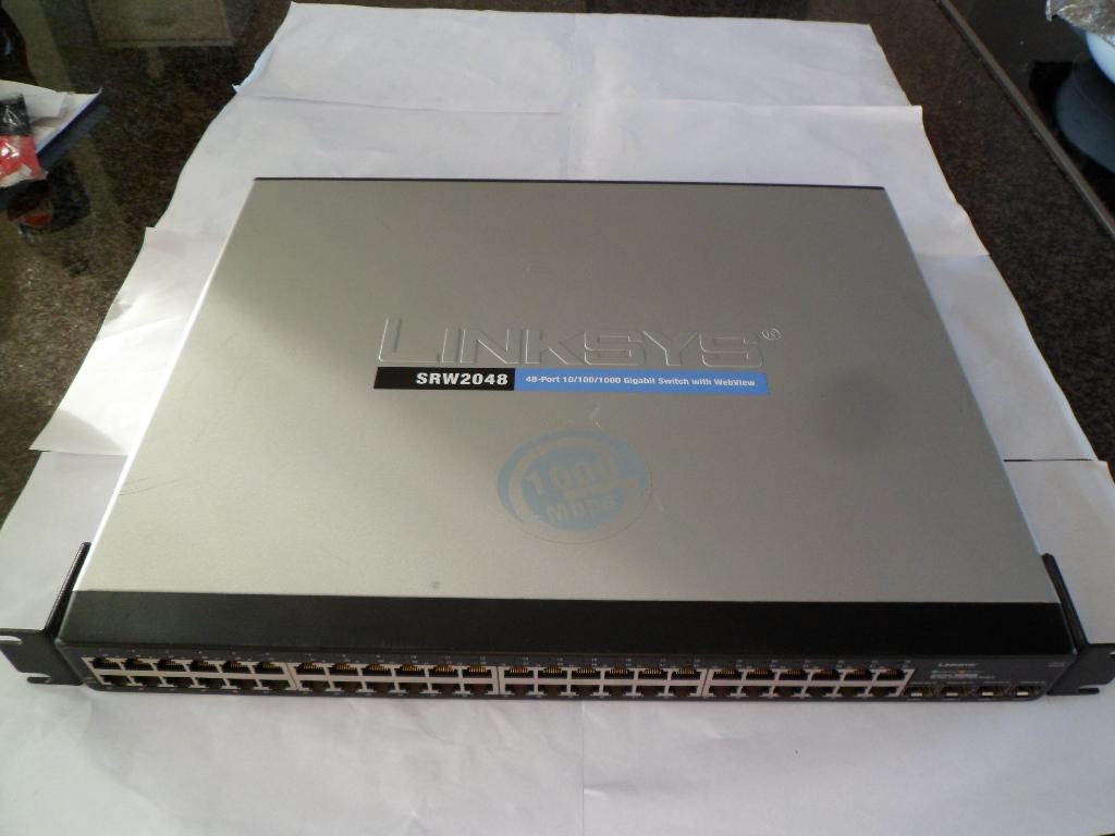 Commutateur Gigabit LINKSYS/CISCO SRW2048 vers 1.1, 48 ports, Enlèvement ou Envoi