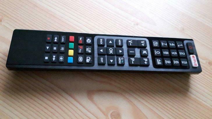 Afstandsbediening SALORA voor smart tv, Audio, Tv en Foto, Ophalen of Verzenden, Nieuw