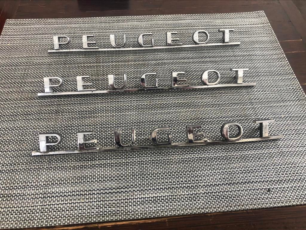 emblème insigne logo Peugeot 404 504 604, Ophalen, Gebruikt, Achter, Peugeot