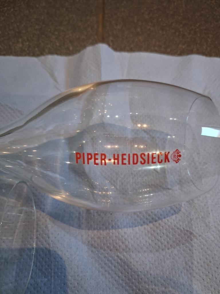 PIPER HEIDSIECK glazen, Enlèvement, Champagne