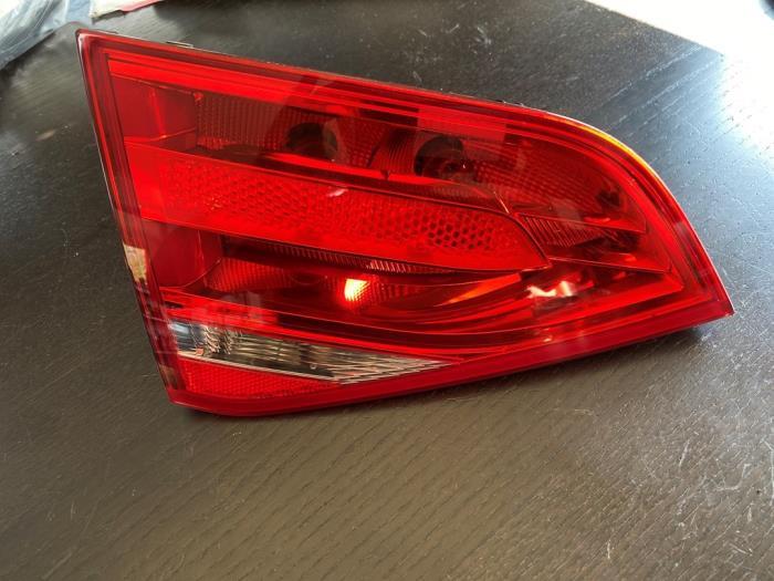 Feu arrière gauche d'un Audi A4, -, 3 mois de garantie, Audi, Utilisé
