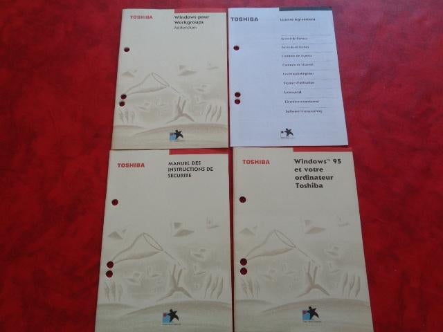 4 fascicule. Marque: "Toshiba". Vintage, Envoi, Utilisé