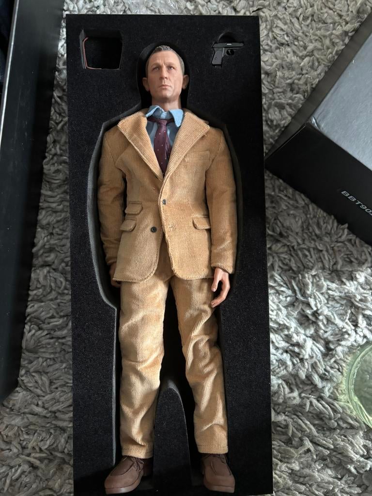1/6 figuur James Bond (Craig) - no time to die -  Blackbox, Enlèvement ou Envoi