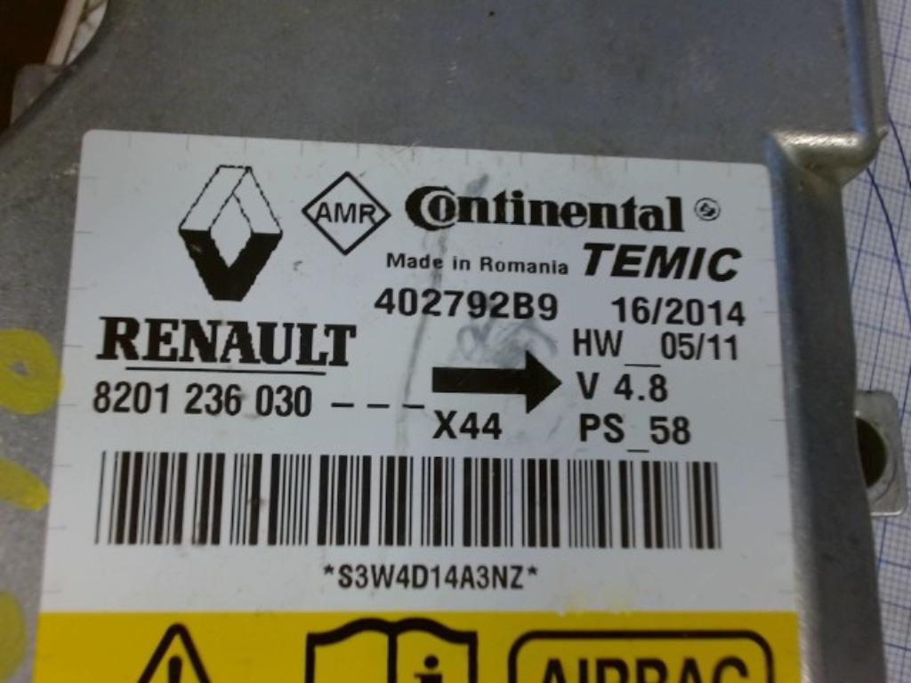 Calculateur airbag Renault Twingo 8201236030 (242B), Autos : Pièces & Accessoires, Enlèvement, Utilisé, Renault