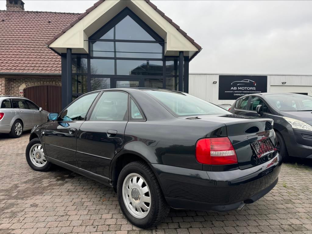 Audi A4 1.8 Essence Automatique 130.000km Airco cuir !, Autos, Achat, Entreprise