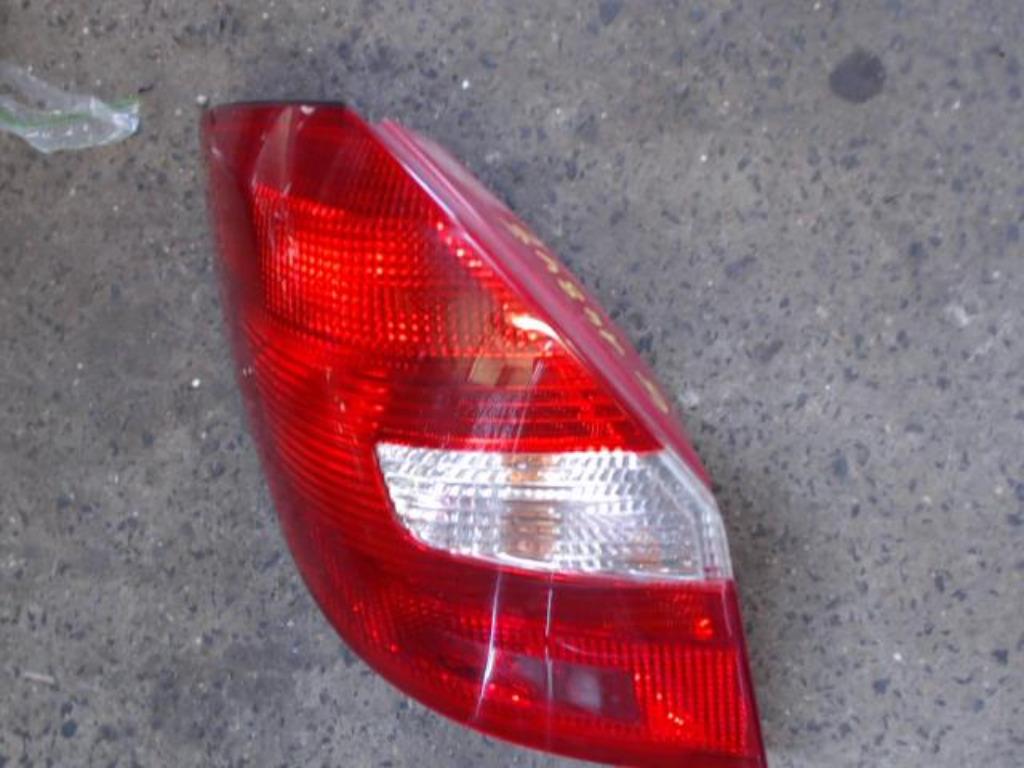 Feu arrière gauche Skoda Fabia 2 2010-2014 LP/14845, Ophalen, Gebruikt, Skoda
