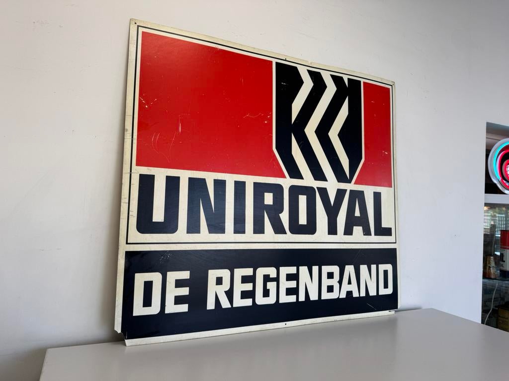 Grand panneau publicitaire pour pneus UNIROYAL, Collections, Marques & Objets publicitaires, Enlèvement, Utilisé, Panneau publicitaire