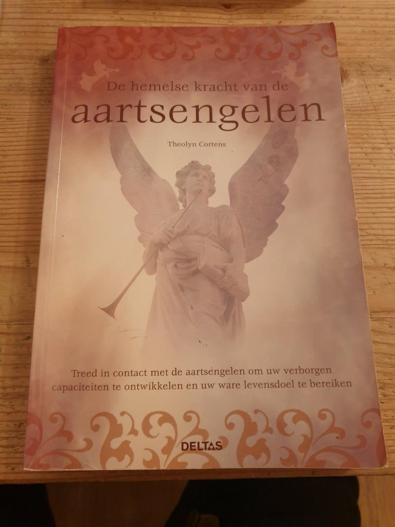 T. Cortens - De hemelse kracht van de aartsengelen, Boeken, Ophalen of Verzenden, Zo goed als nieuw, T. Cortens