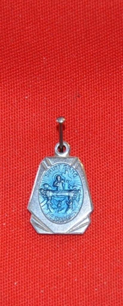 medaille religieuse emaillée saint sang  bruges (x2010), Enlèvement ou Envoi, Comme neuf, Bijoux, Christianisme | Catholique