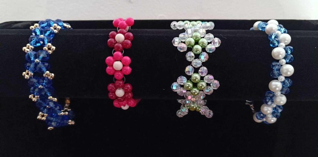 AV, GRAND CHOIX DE Bracelets  artisanal, Neuf, Autres couleurs, Avec bracelets à breloques ou perles, Enlèvement