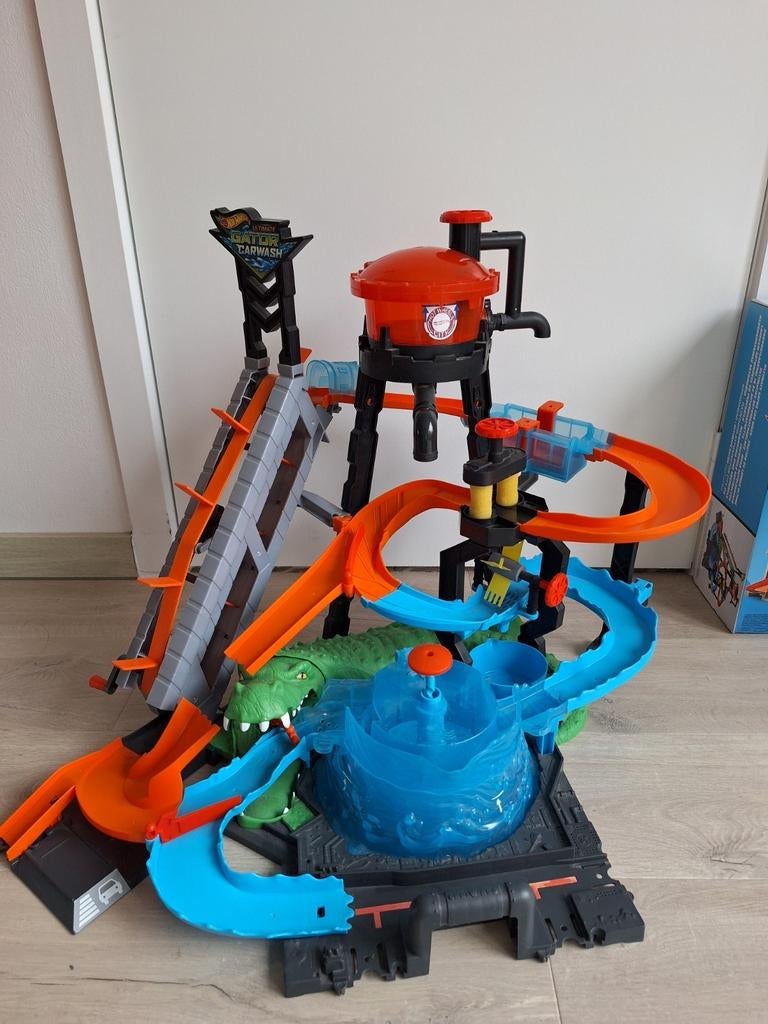 Hot wheels colour shifters city met originele doos, Ophalen, Zo goed als nieuw