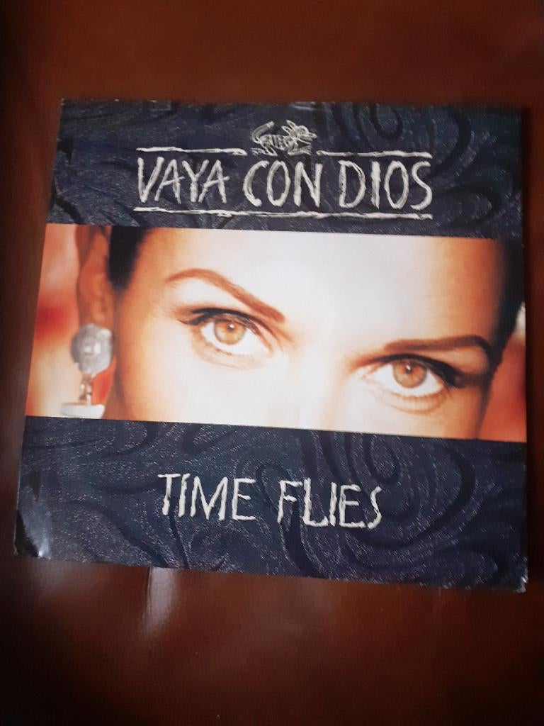 45T Vaya Con Dios : Time flies (Belpop), CD & DVD, Vinyles Singles, Enlèvement ou Envoi