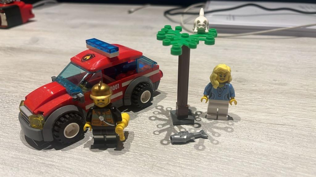 235. Lego City #60001 : Fire Chief Car, Kinderen en Baby's, Speelgoed | Duplo en Lego, Zo goed als nieuw, Lego, Complete set, Ophalen of Verzenden