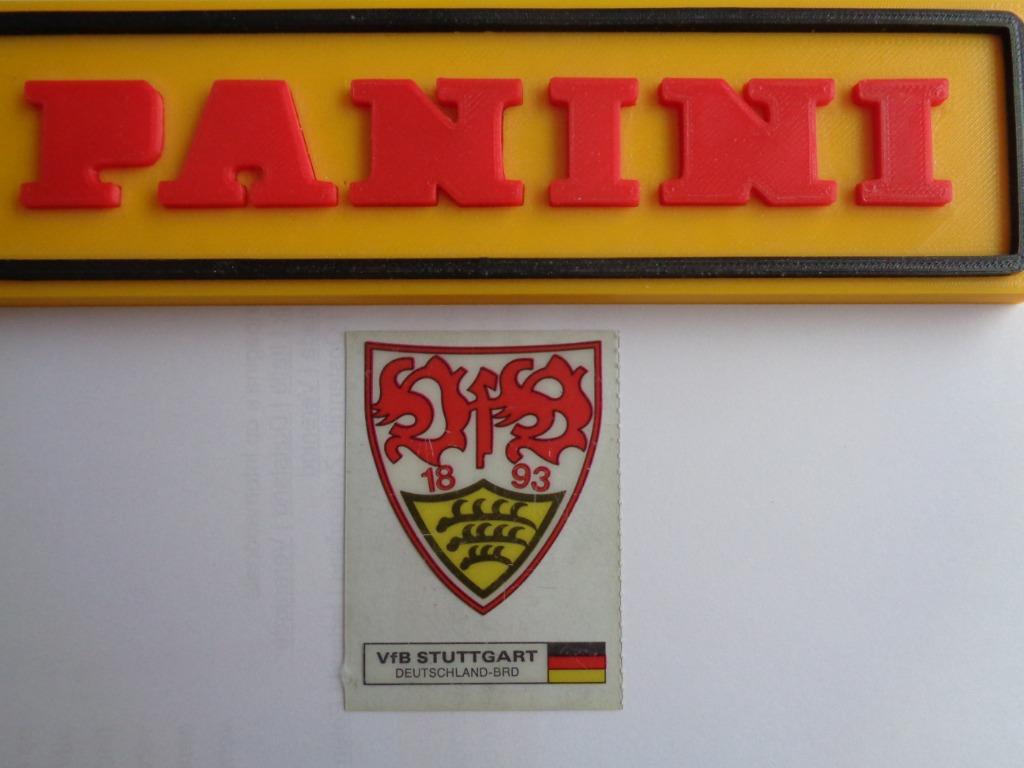 EMBLÈME PANINI GOAL 1983 STUTTGART EN PLASTIQUE RARE, Enlèvement ou Envoi, Comme neuf