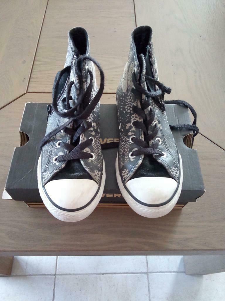 All Stars meisjes maat 33, Ophalen