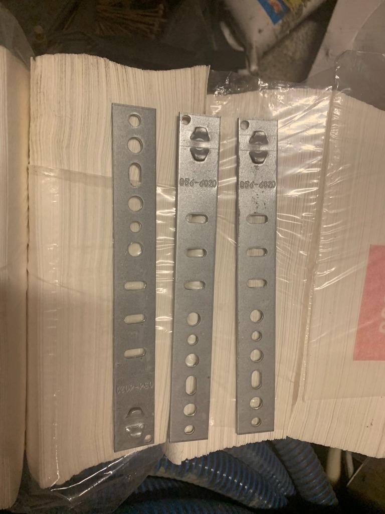 200 crochets de fenêtre pour installer des fenêtres, Bricolage & Construction, Enlèvement, Neuf, Autres types