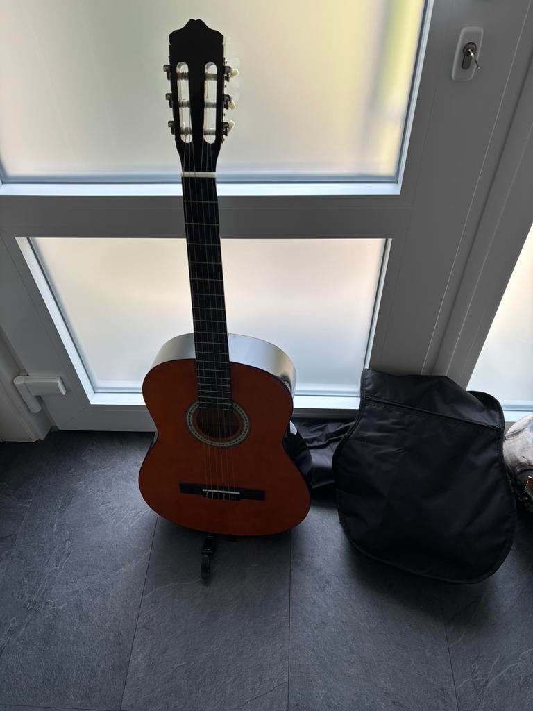 Guitar Sheffield Classical Acoustic dans un état presque neu, Musique & Instruments, Enlèvement, Comme neuf