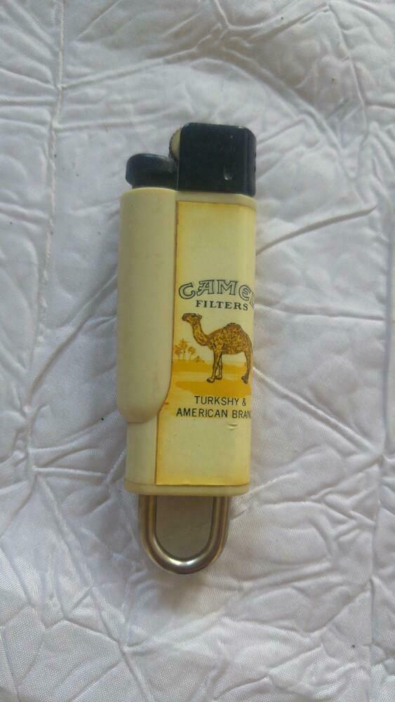 Briquet Aansteker Camel 1970-80, Verzamelen, Rookartikelen, Aanstekers en Luciferdoosjes, Ophalen of Verzenden, Gebruikt, Aansteker