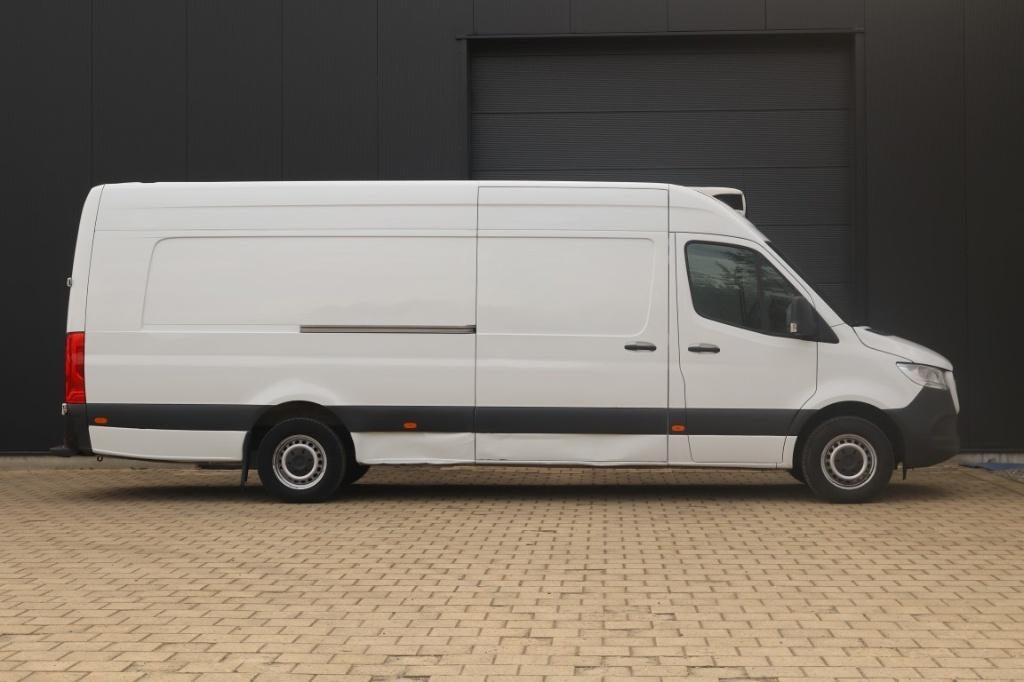 Mercedes Sprinter 319CDI V6 *Vries / Koel* L3H3 Auto*CAM*, Auto's, Automaat, Achterwielaandrijving, 2000 kg, Bedrijf