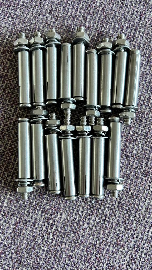 16 goujons d’ancrage ( M8 x 70mm) en acier inoxydable, Enlèvement, Neuf