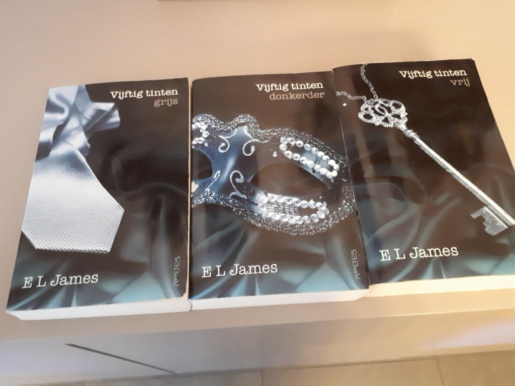 vijftig tinten grijs/donkerder/vrij, Enlèvement ou Envoi, E.L. James, Comme neuf, Pays-Bas