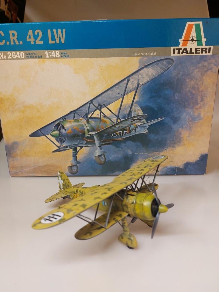 Italeri Fiat C.R. 42 LW 1/48, Hobby & Loisirs créatifs, Modélisme | Avions & Hélicoptères, Enlèvement, Comme neuf, Italeri