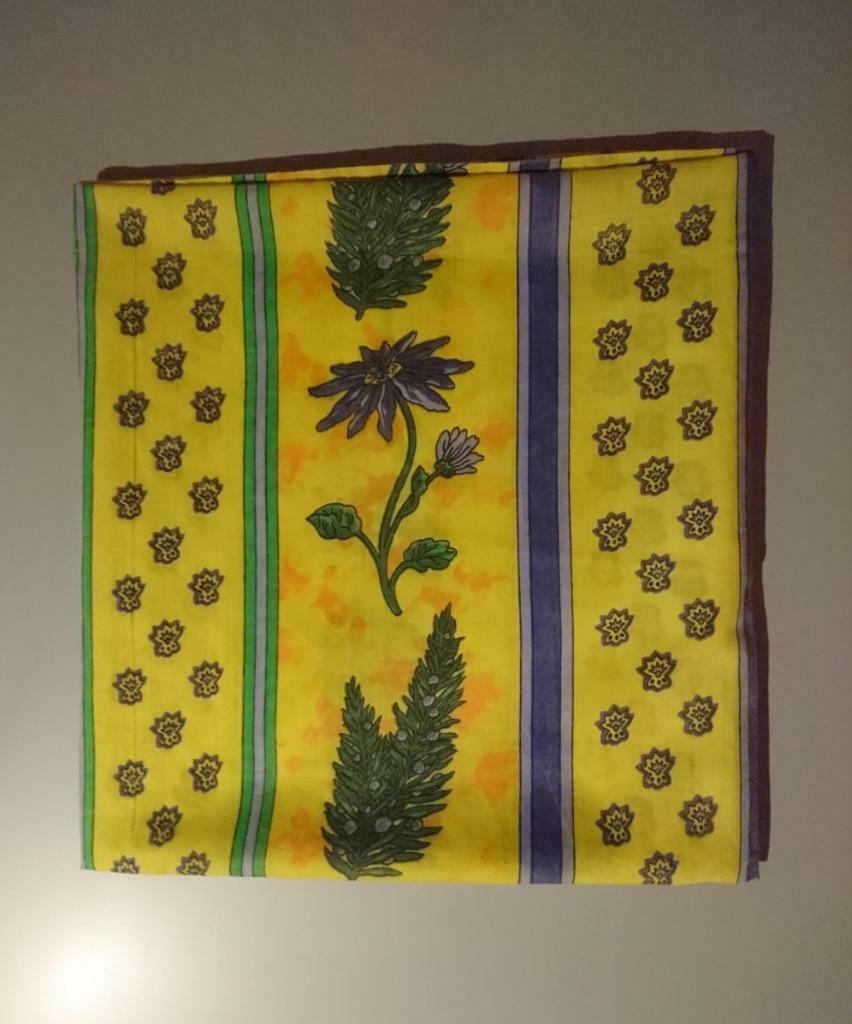 Nappe en tissus style provençale, Enlèvement ou Envoi, Comme neuf, Autres types