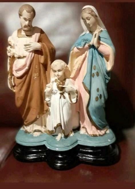Sainte Famille, en terre cuite, Enlèvement ou Envoi