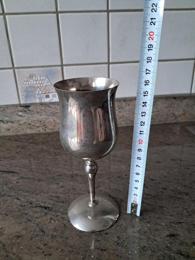 Zilveren beker, Enlèvement