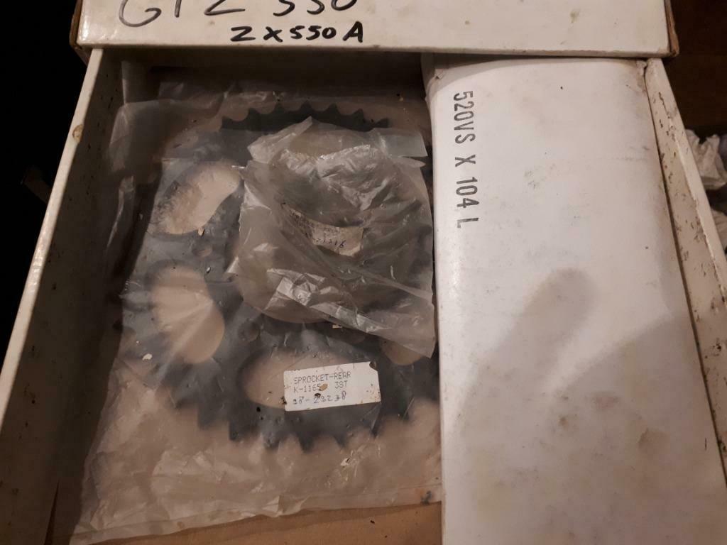 Kawasaki GPZ 550 (ZX550A1-A6 ) Unitrack 84-92 Kettingset DID, Ophalen of Verzenden, Nieuw