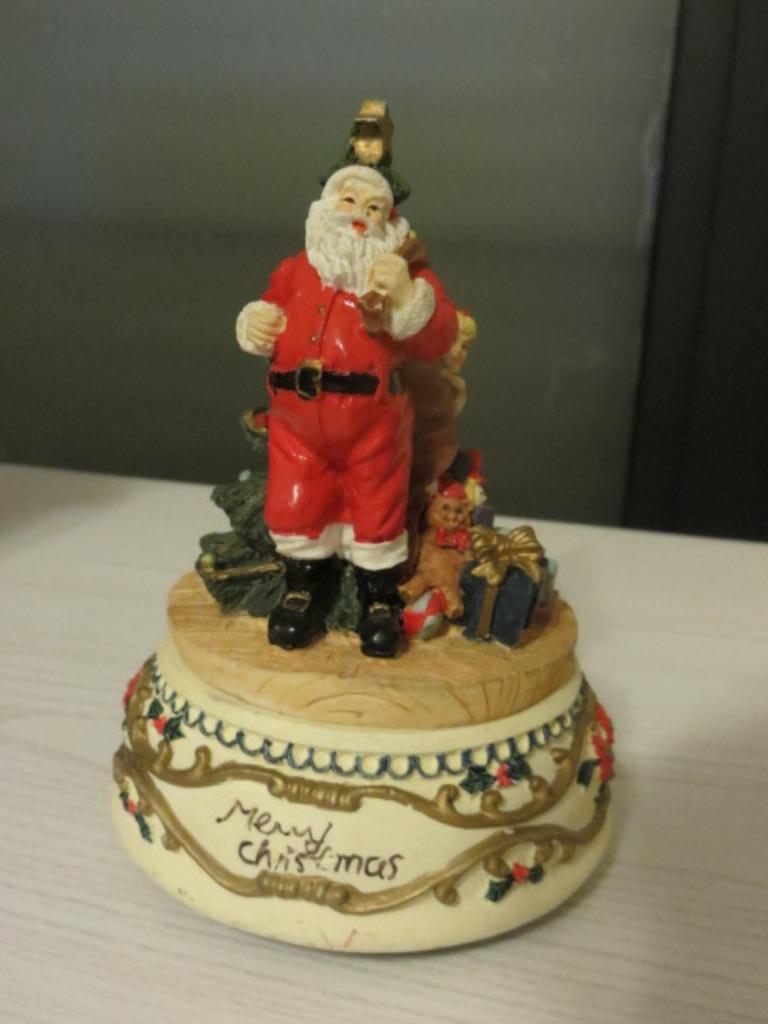 Kerstdecoratie met muziek - Kerstmis - kerst - Kerstman, Enlèvement ou Envoi, Utilisé