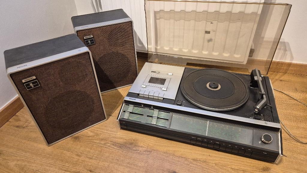 Philips platenspeler & radio & casetterecorder 953 + 2 boxen, Audio, Tv en Foto, Platenspelers, Ophalen, Gebruikt, Platenspeler