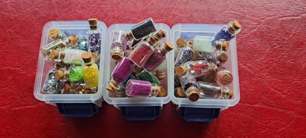 Knutselgerief glitters / bolletjes, Hobby en Vrije tijd, Ophalen of Verzenden
