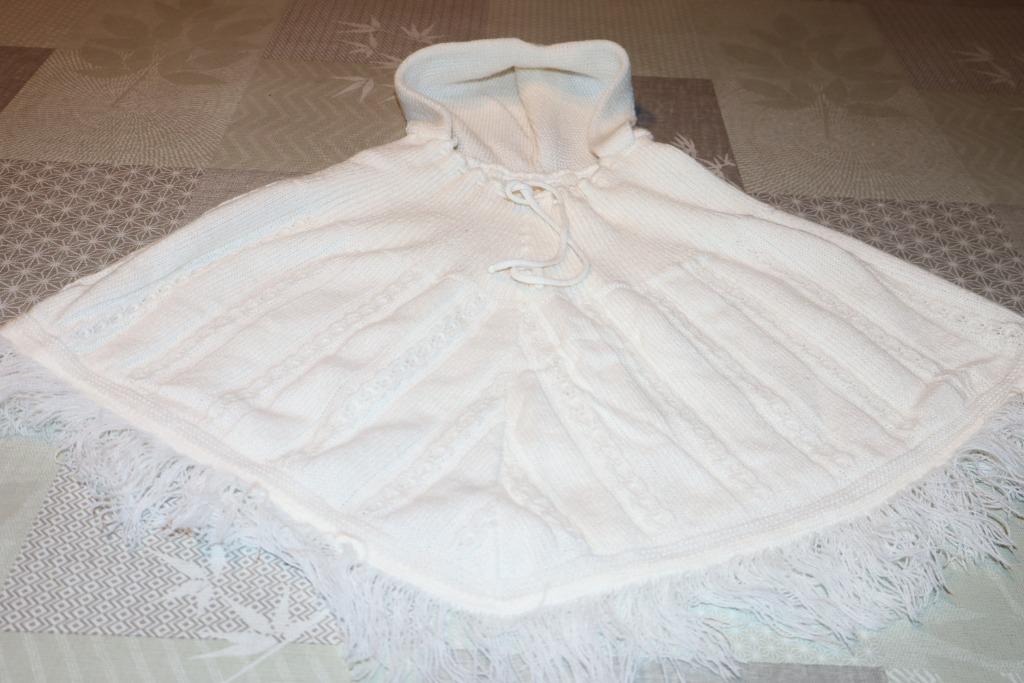 Poncho à capuche pour bébé, fille 3 - 6 mois, Enlèvement ou Envoi, Kids Only, Comme neuf, Autres tailles