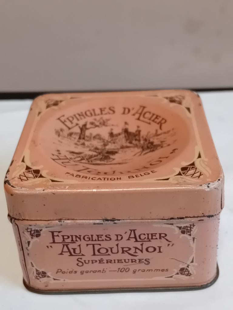 Petite Boîte vide d'épingles d'acier, Collections, Enlèvement ou Envoi, Utilisé, Autre, Autres marques