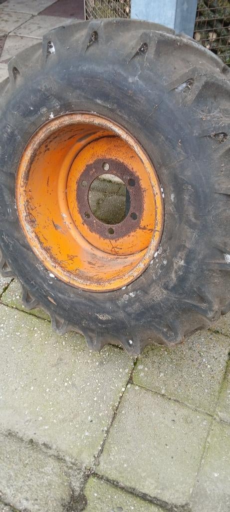 Reserve wiel shovel/ wiellader 12.5 /80 /18, Ophalen