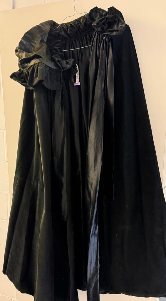 Elegante zwarte cape, Ophalen, Zo goed als nieuw, Maat 52/54 (L), Kleding