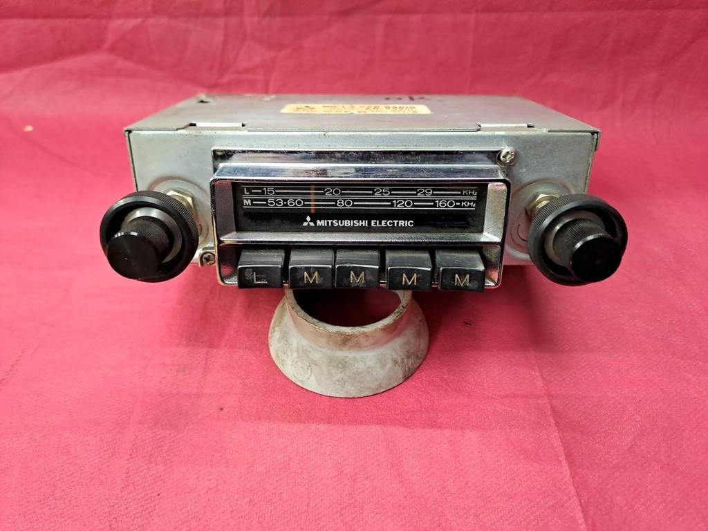 Autoradio Mitsubishi pour voitures classiques ou voitures cl, Enlèvement ou Envoi, Comme neuf