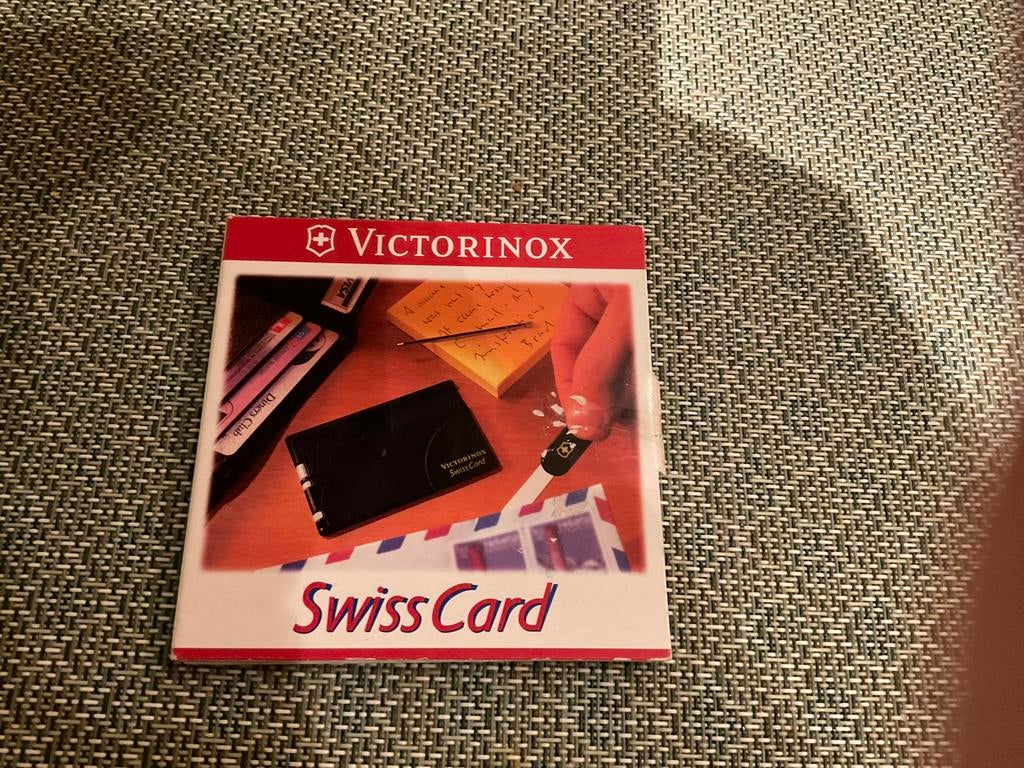 SWISS CARD VIKTORINOX 11OUTILS, Enlèvement ou Envoi, Neuf