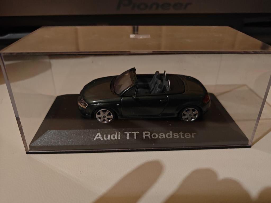 Minichamps Audi TT Roadster 1/43 vert foncé avec, Hobby & Loisirs créatifs, Voitures miniatures | 1:43, Enlèvement ou Envoi, Voiture