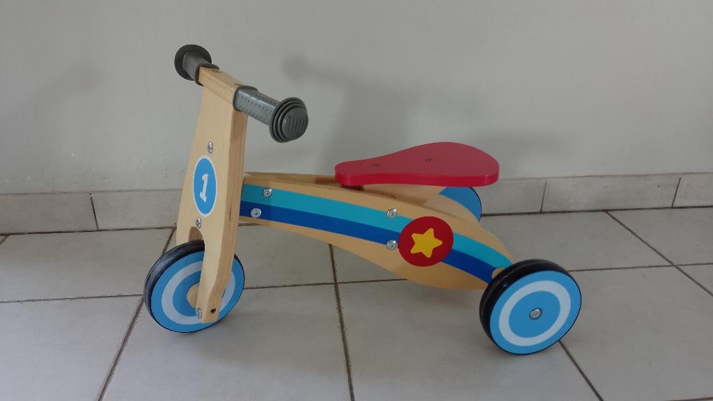 Vélo en bois, Enlèvement, Comme neuf, Lupilu