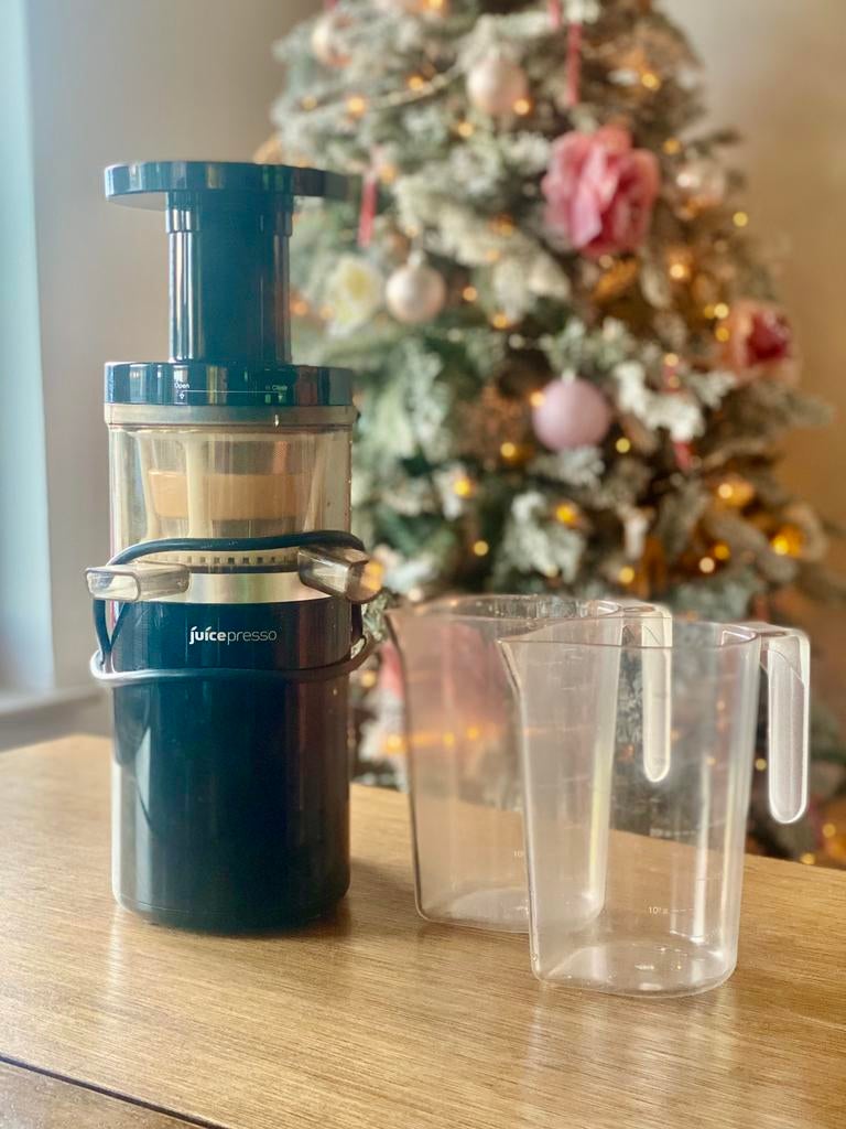 Onverslaanbare ‘Juicepresso’ slow juicer van het merk COWAY, Elektronische apparatuur, Ophalen of Verzenden, Gebruikt, Elektrisch